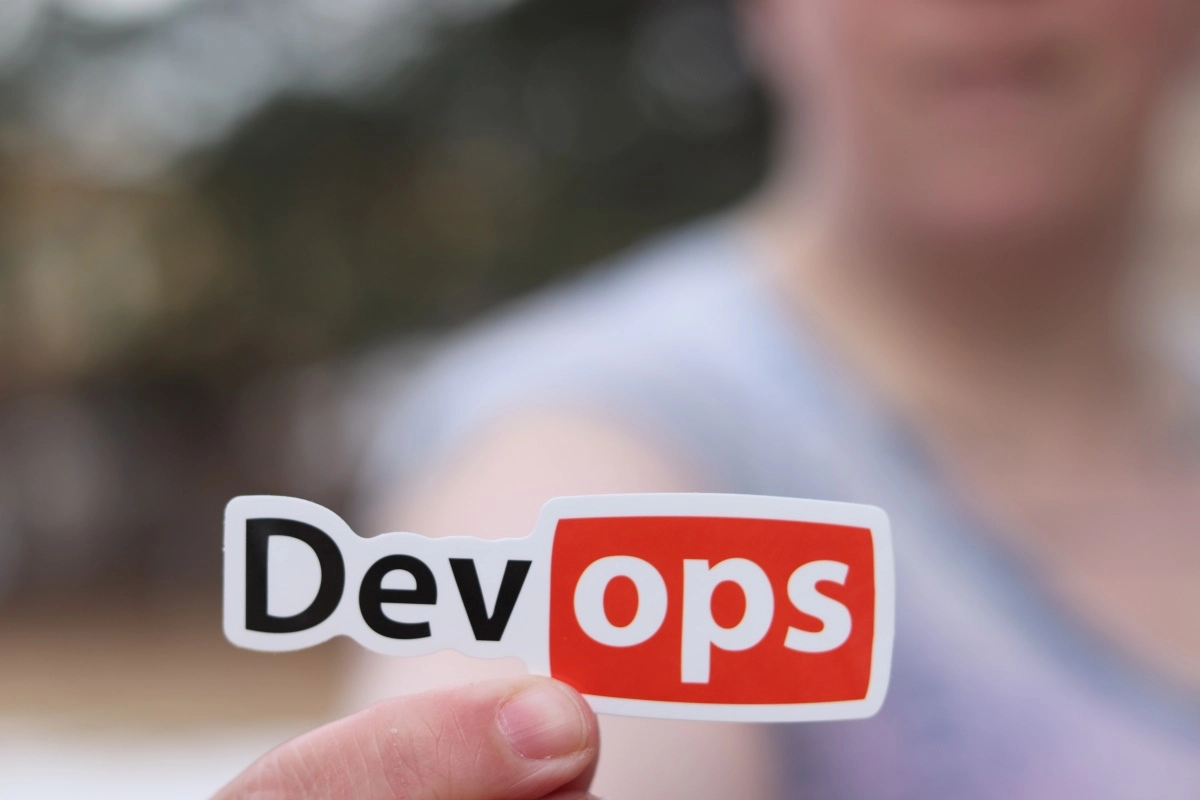 The Differences Between DataOps and DevOps in Software Development